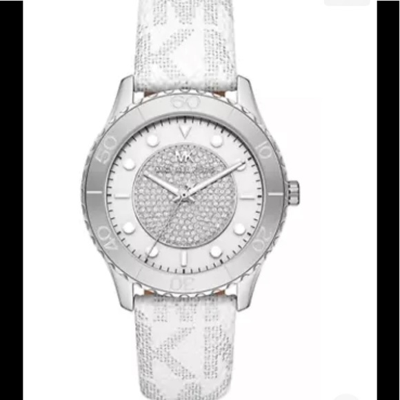 NWT  and in box Michael Kors Women's Runway Stainless Steel Quartz Watch MK6998 - Picture 1 of 8